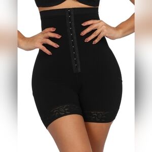 NWT SHAPELLX Corset Style Body Sculpting Short